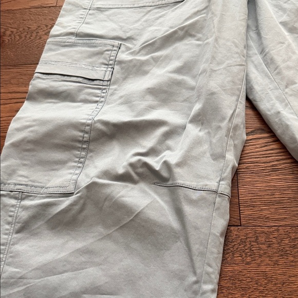 Universal thread light weight barrel pant - Picture 2 of 5